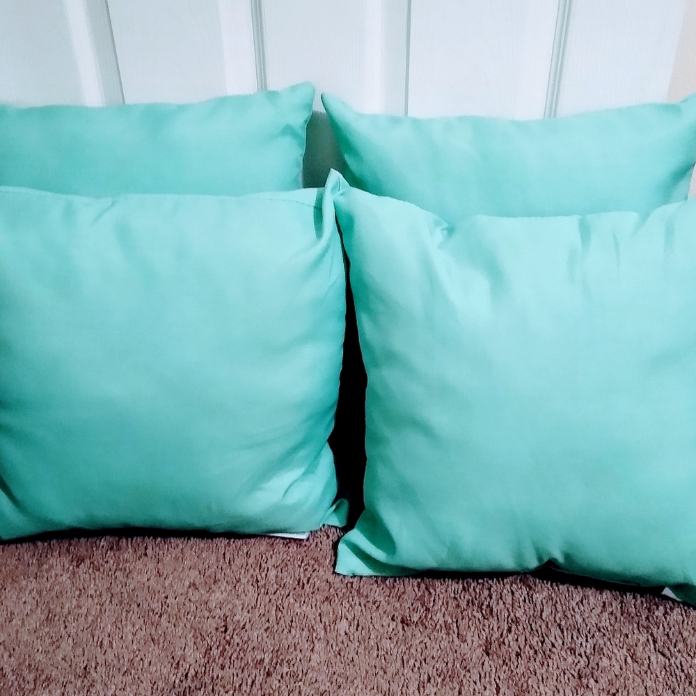 Throw pillows